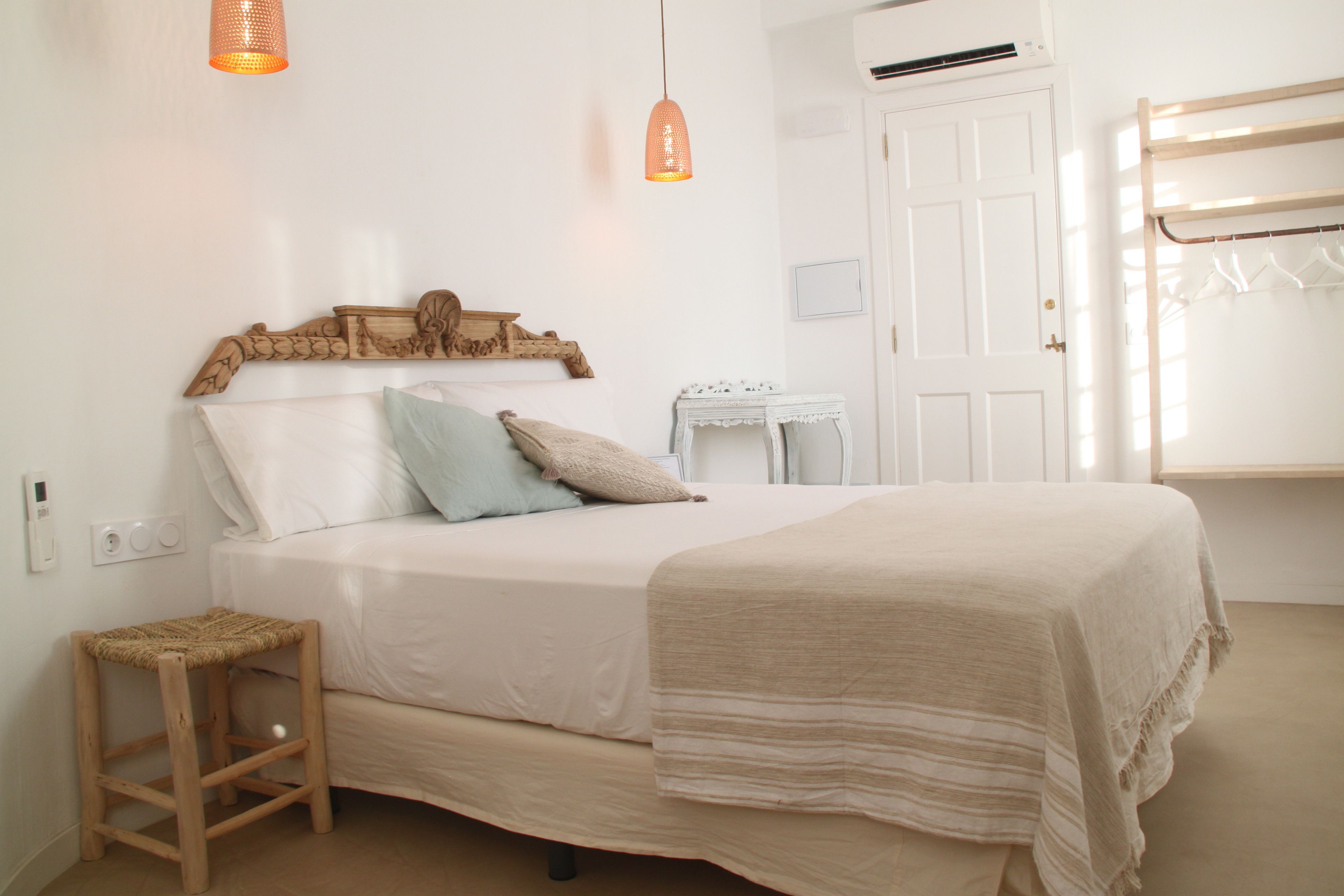 double room | desk, blackout curtains, free wifi