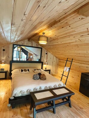 Ropa de cama de alta calidad y escritorio