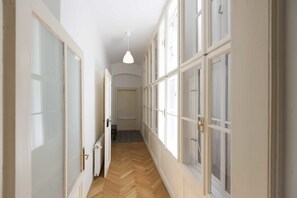 LÀgenhet City - 1 kingsize-sÀng - kök | RumsbekvÀmlighet