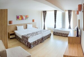 Standard Triple Room | Hypo-allergenic bedding, individually furnished, desk, laptop workspace - Karlovo Hotel (Sunny Beach)