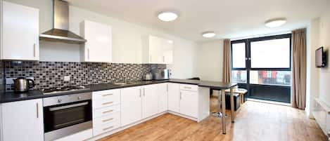 Appartement, 5 chambres, cuisine | Cuisine privée