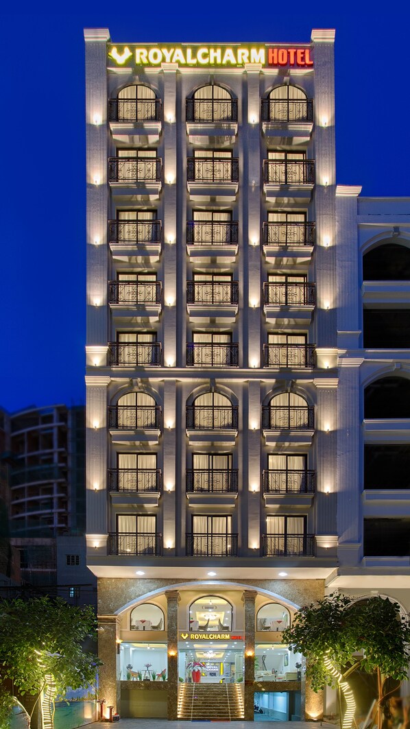 Front of property - Royal Charm Hotel (Da Nang)