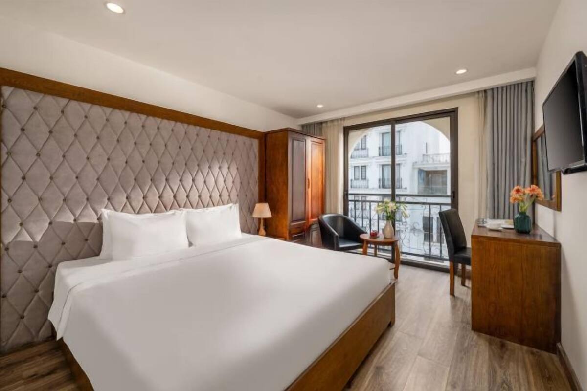 Minibar, desk, blackout curtains, soundproofing