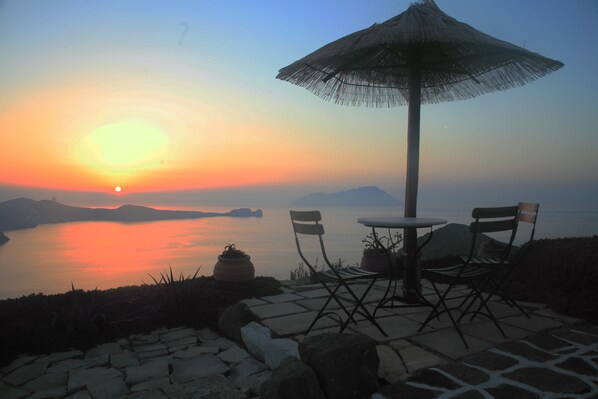 ลานระเบียง/นอกชาน