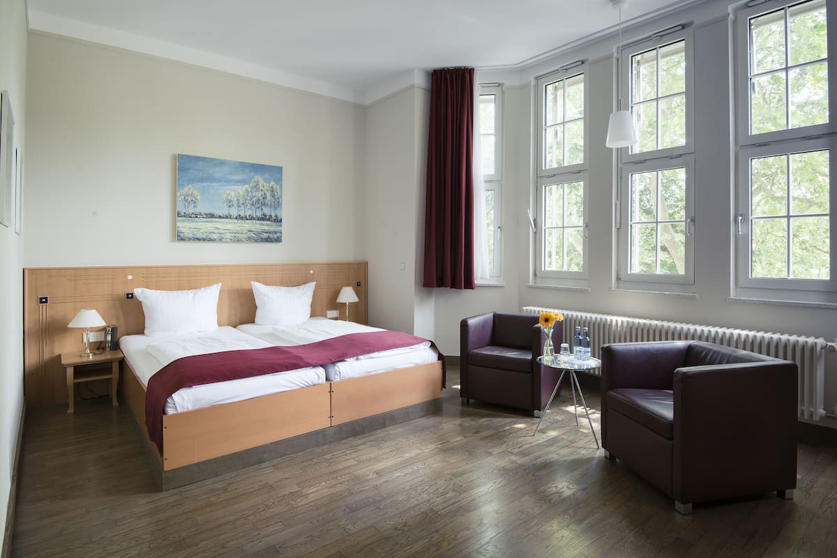 Superior Double Room | 1 bedroom, hypo-allergenic bedding, in-room safe, desk