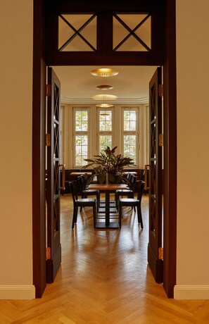 Breakfast, lunch and dinner served - Spa Hotel Amsee (Waren (Müritz))