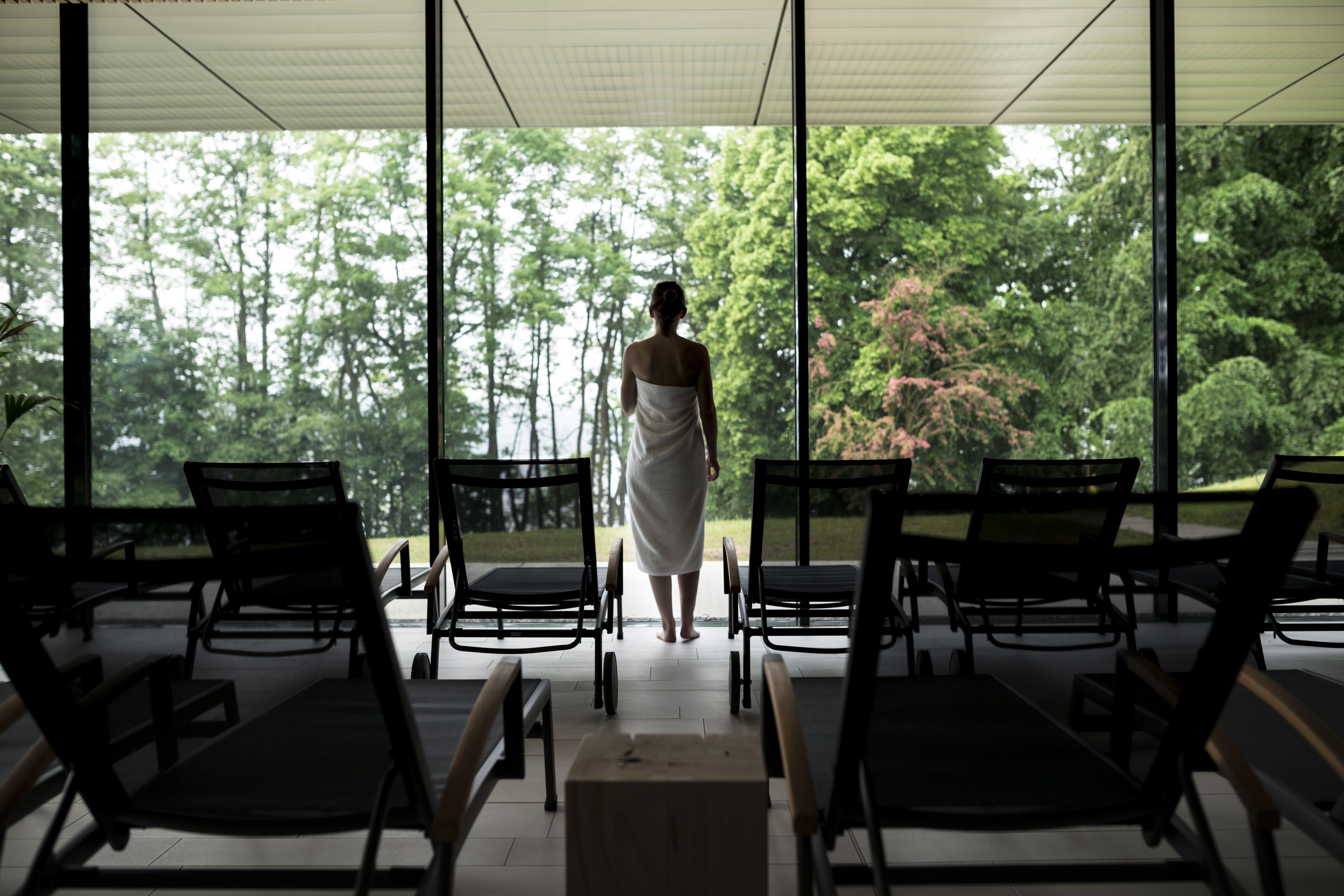 サウナ、スチームサウナ、ボディ トリートメント、ホットストーンマッサージ、ボディラップ、ボディスクラブ