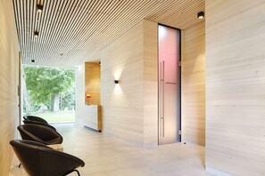 三溫暖烤箱、蒸氣室、美體療程、熱石按摩、敷體療程、身體去角質