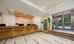 Lobby - Ginza Jiayi Hotel (Yantai Suocheng Wanda Plaza Branch) (Yantai)