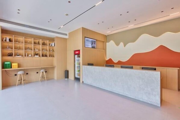 المنشأة من الداخل