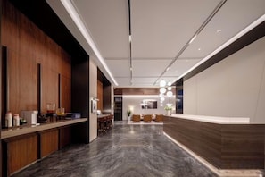Lobby - Fuyuan Hotel (Zhengzhou East Station Provincial Government Branch) (Zhengzhou)