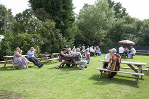 Garden - The Compasses Inn (Chelmsford)