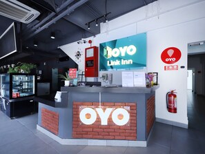 Reception - Hotel O Link Inn (Johor Bahru)