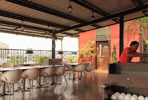 Breakfast area - Orchid Suites Bangalore (Bengaluru)