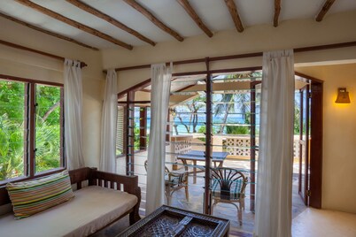 Blue Marlin Beach Hotel 