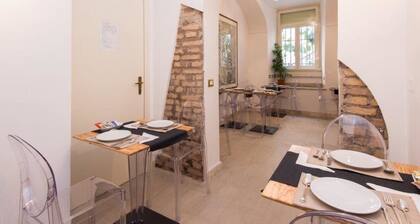 Domus Colosseo Hotel