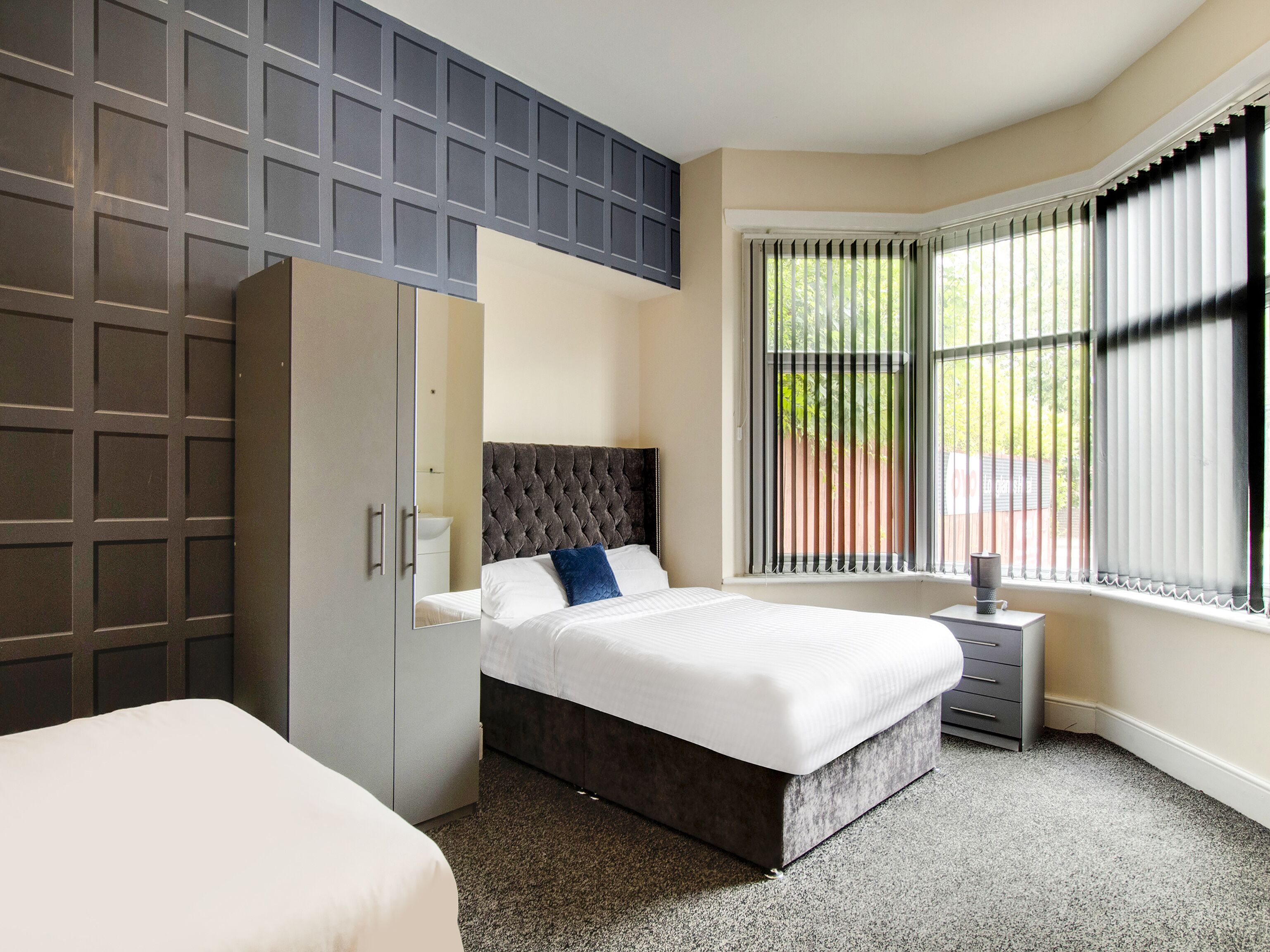 標準三人房, 多張床, 共用浴室 | 免費 Wi-Fi、床單