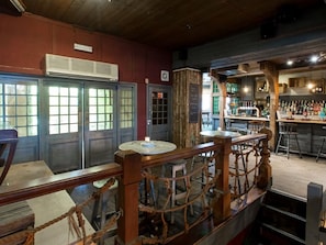 Bar (on property) - The Pub On The Hoe (Plymouth)