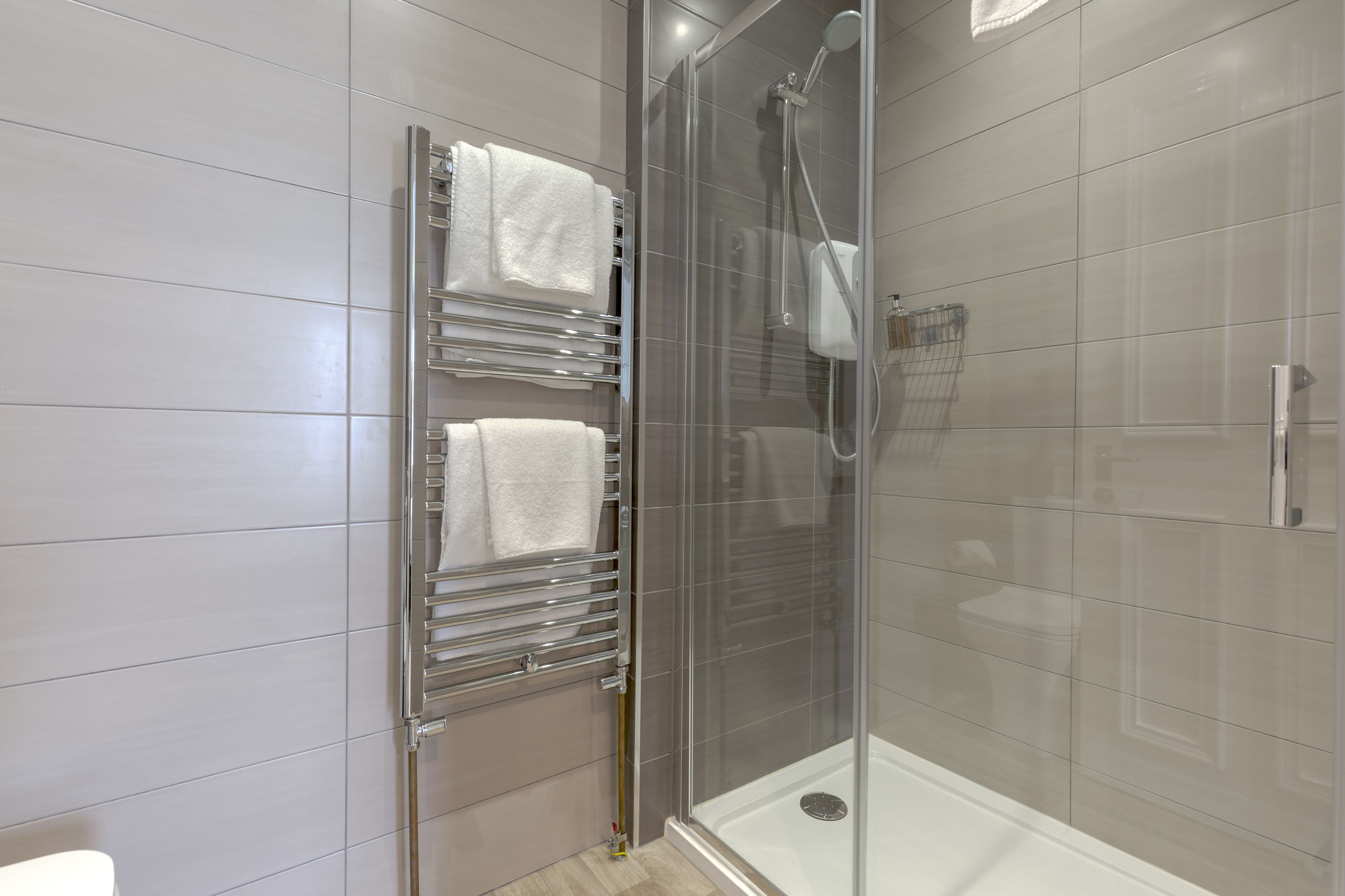 standard quadruple room, ensuite | bathroom | hair dryer, towels, soap, shampoo