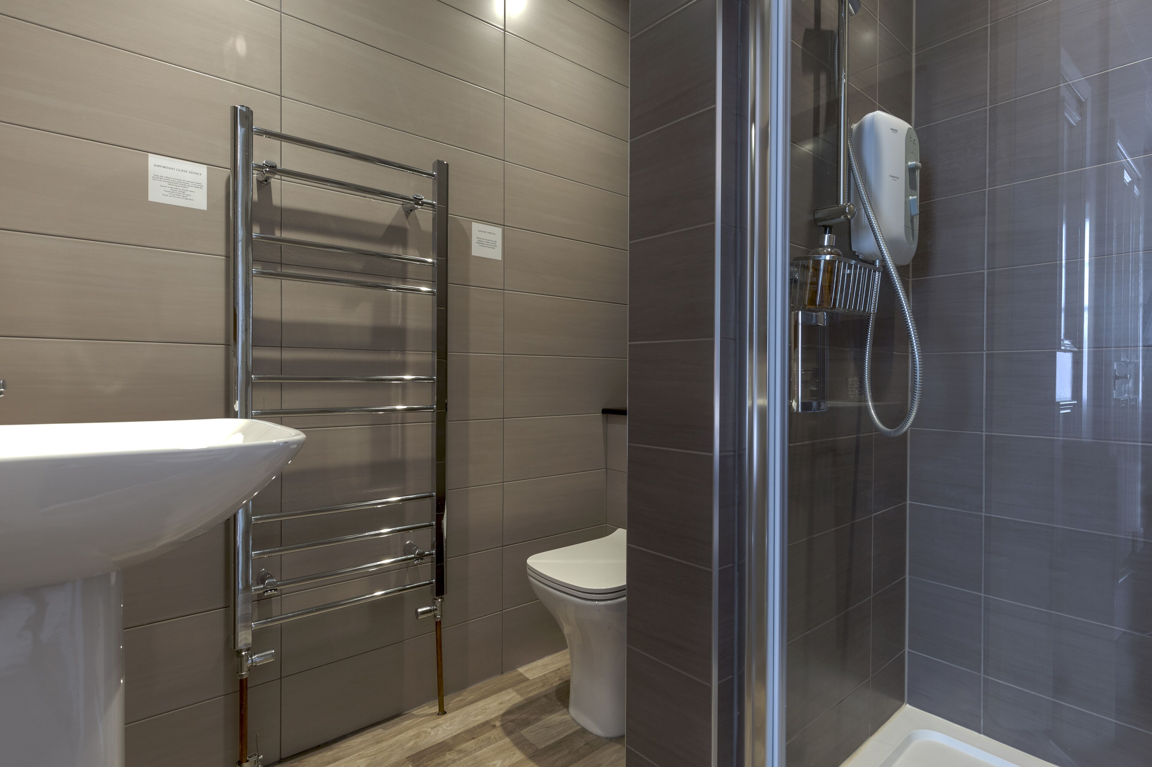 superior double or twin room, ensuite | bathroom | hair dryer, towels, soap, shampoo