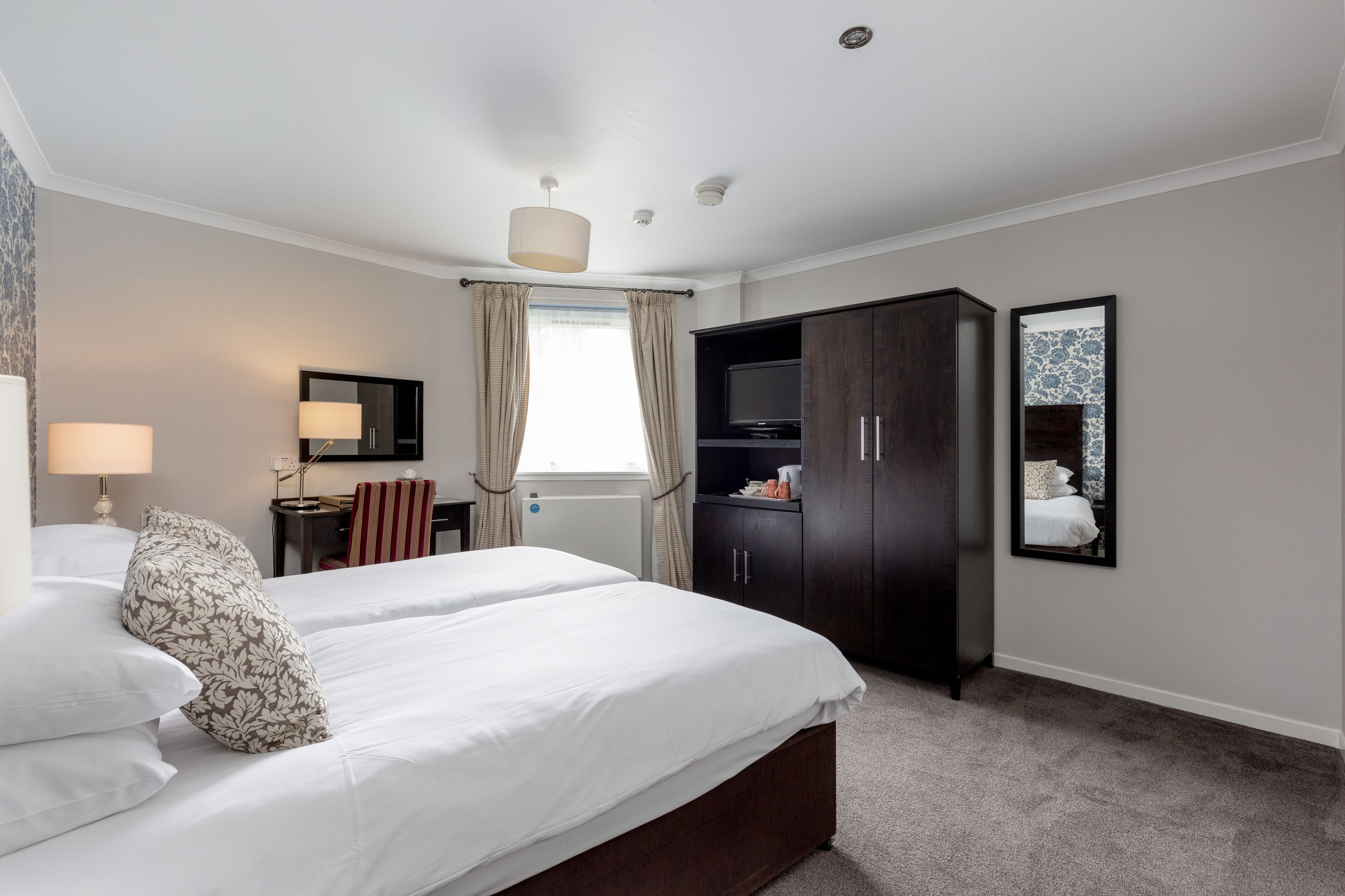 superior double or twin room, ensuite, garden view | individually decorated, desk, laptop workspace, blackout curtains