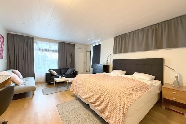 Blackout curtains, free WiFi, bed sheets