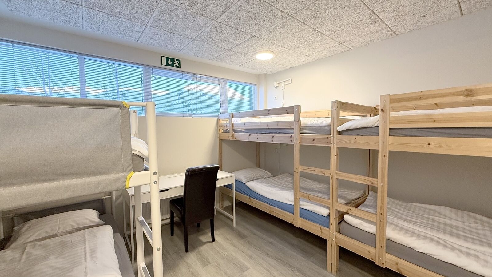 Blackout drapes, free WiFi, bed sheets