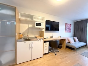 Junior Triple Room, Private Bathroom