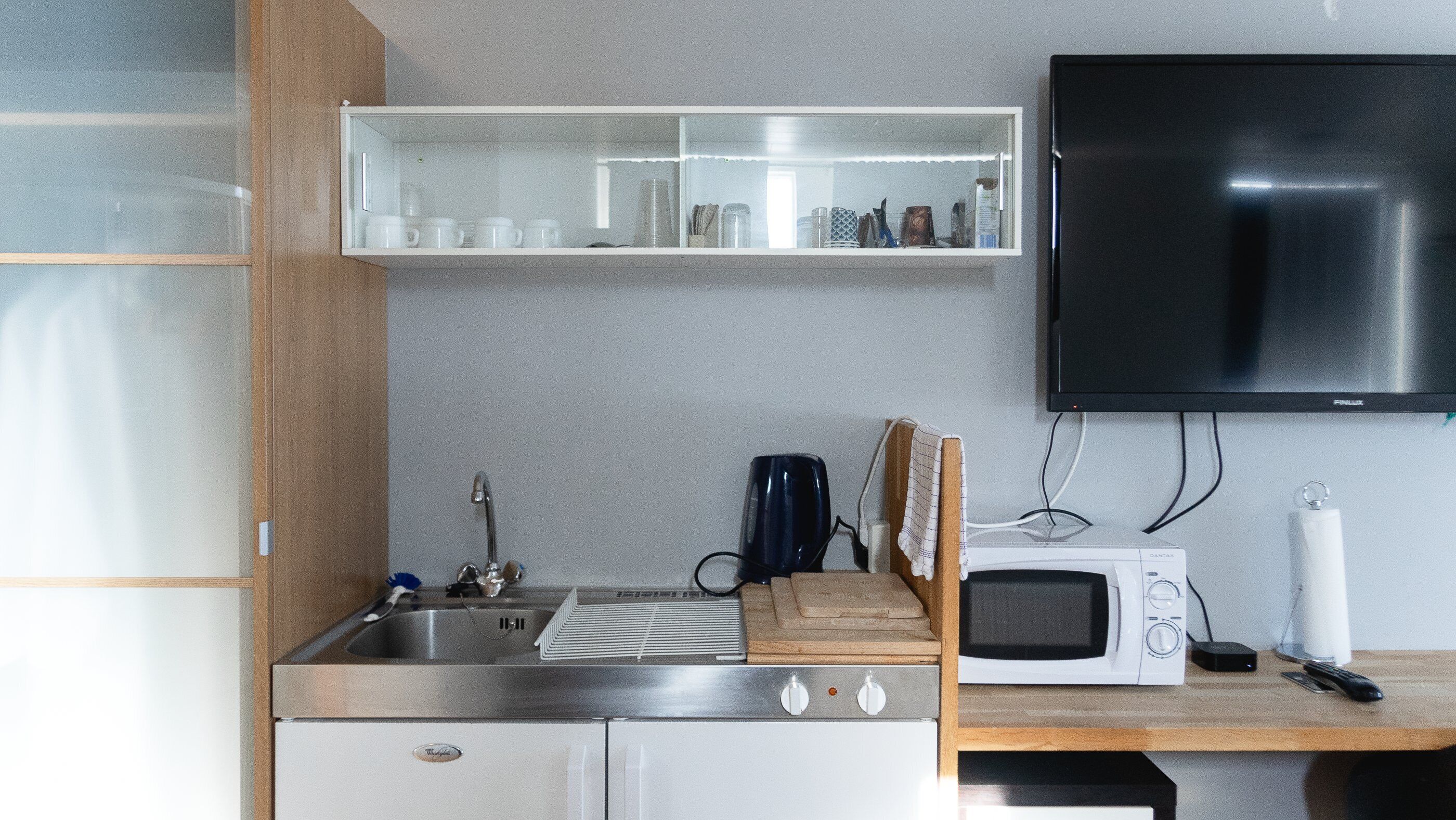 junior triple room, private bathroom | private kitchenette