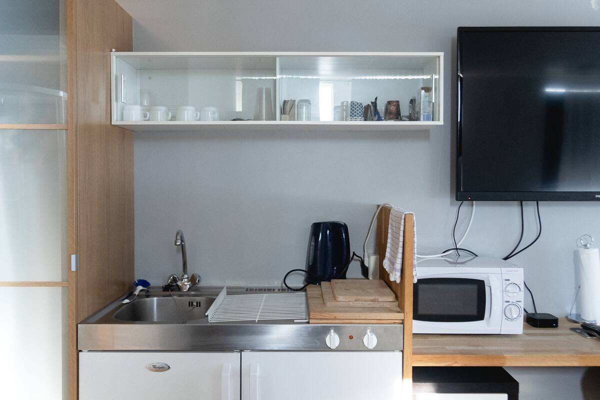 junior triple room, private bathroom | private kitchenette