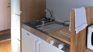 Junior-Dreibettzimmer, eigenes Bad | Eigene Kochnische