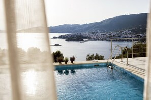 View from room - Magdani Villas (Skiathos)