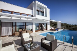 Exterior - Magdani Villas (Skiathos)