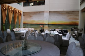 Lunch and dinner served, Chinese cuisine