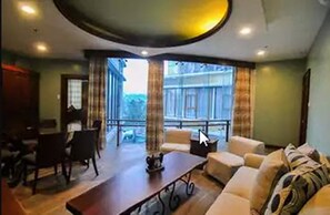 Paragon Junior Suite | Room amenity - Paragon Hotel and Suites (Baguio)