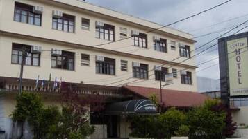 Fachada da propriedade