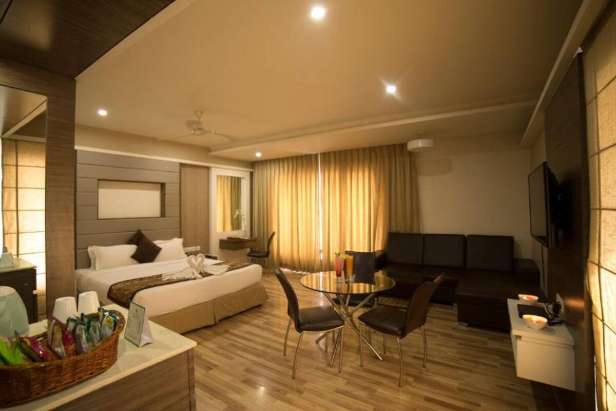 Suite, 1 cama de matrimonio grande | Sábanas de algodón egipcio, ropa de cama de alta calidad, minibar