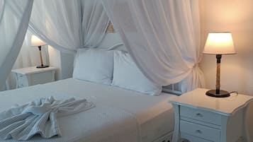 Standard Double Room, Sea View | Minibar, in-room safe, soundproofing, iron/ironing board