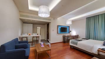 1 bedroom, minibar, in-room safe, desk