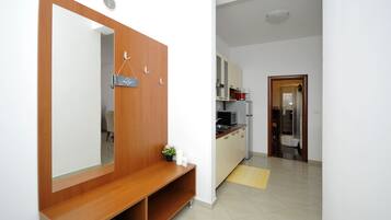 Studio, Terrace, Ground Floor