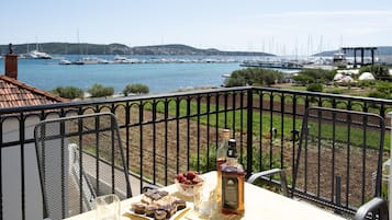 Apartamento, terraza, vistas al mar | Vistas desde la habitación
