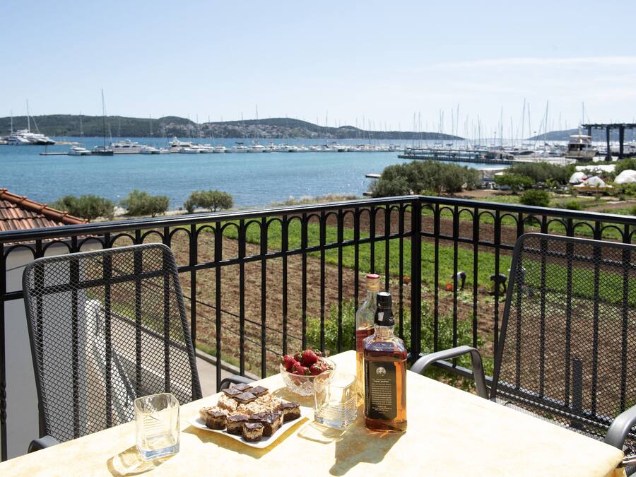 Appartamento, terrazzo, vista mare | Vista dalla camera