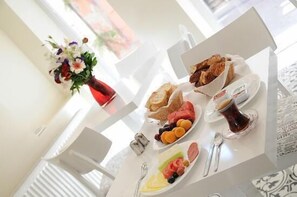 Free daily on-the-go breakfast  - Ada Home's Hotel Taksim (Istanbul)