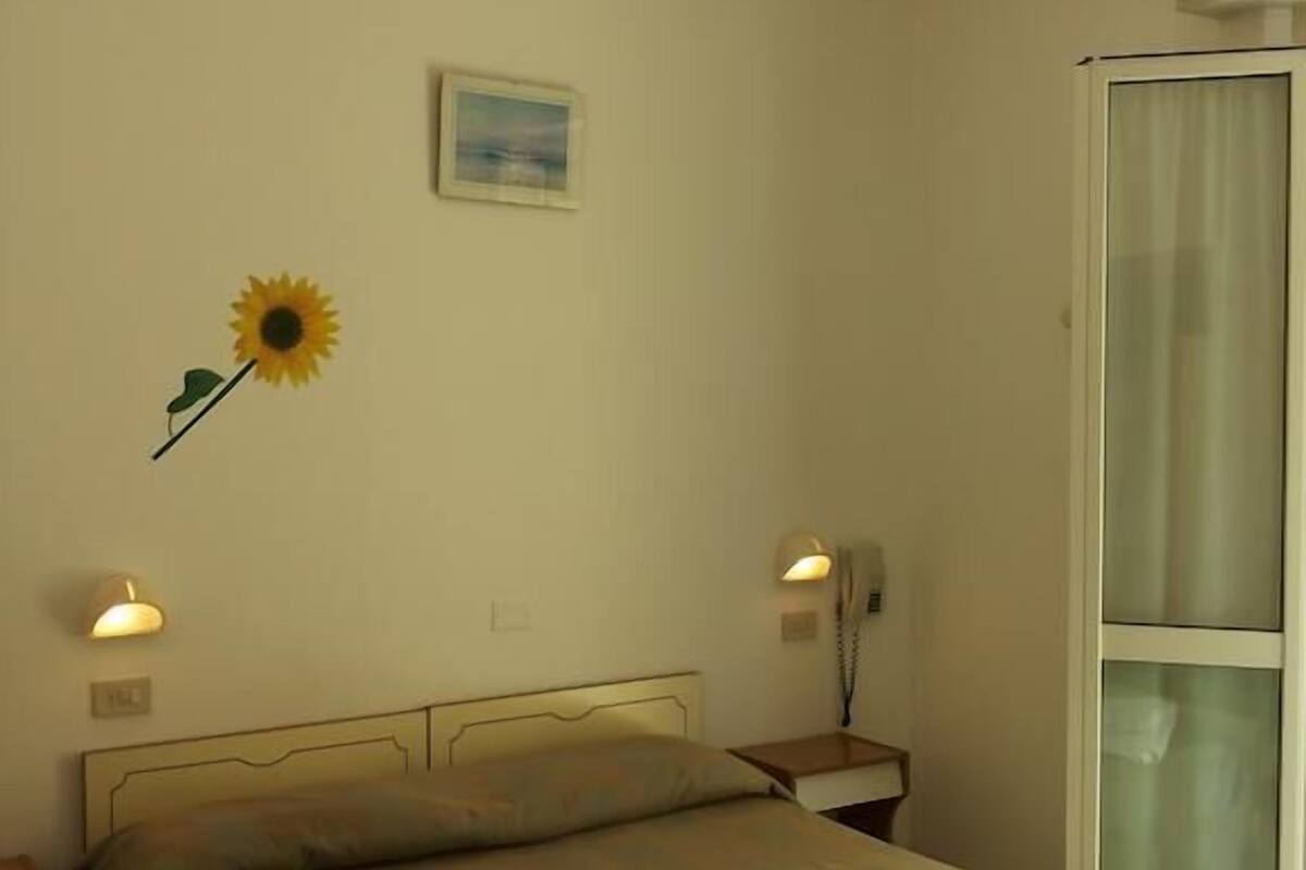 In-room safe, desk, cribs (free), WiFi (free)