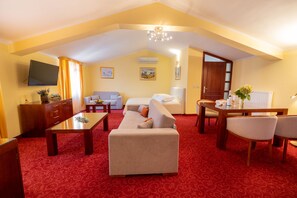 Superior Suite | Oppholdsområde | LCD-TV