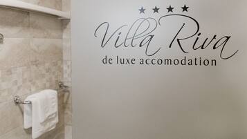 Double Room, Ground Floor | Bathroom