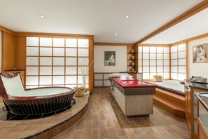 Sauna, hot tub, steam room, body treatments, hot stone massages