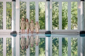 Sauna, hot tub, steam room, body treatments, hot stone massages