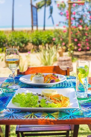 Lunch and dinner served  - Pousada San Giovanni (Japaratinga)
