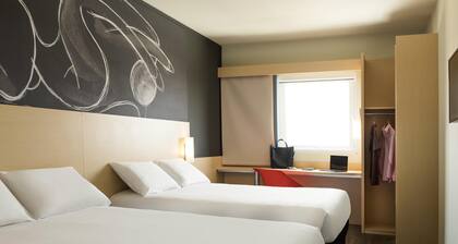ibis Irapuato
